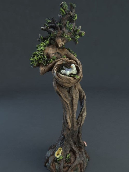 Skulptur der Waldgöttin